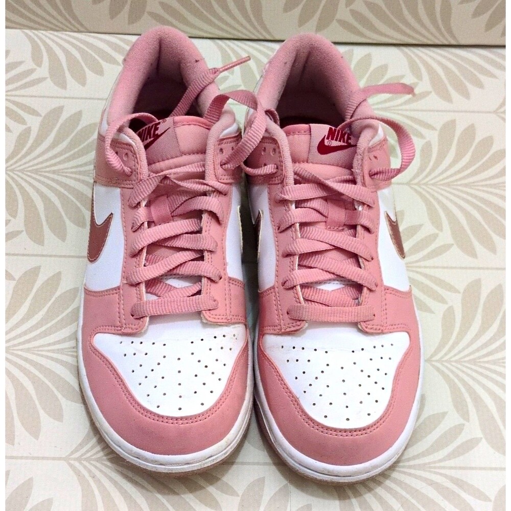 Nike Dunk Low Unisex low Top Sneakers Pink/White 7Y/40 EU 8.5 Womens DO6485-600